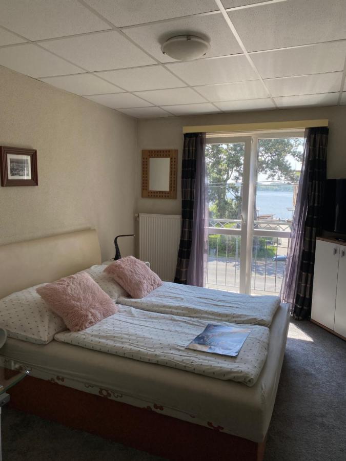 Panzio Tata Bed & Breakfast ภายนอก รูปภาพ
